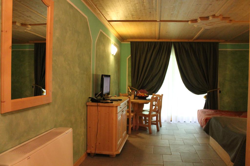 Boscone Suite Hotel Madesimo Exterior foto
