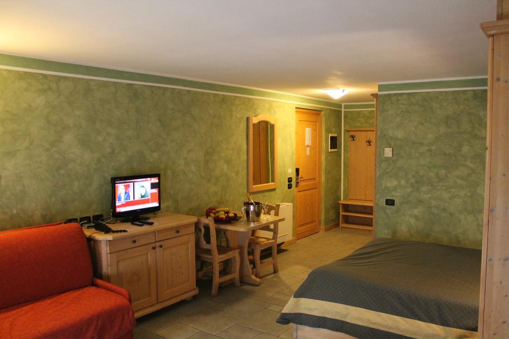 Boscone Suite Hotel Madesimo Exterior foto